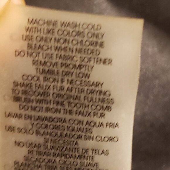 Calvin Klein Women's Leopard/Animal Print Puffer Jacket w/Faux Fur Collar, SZ 1X - Picture 12 of 12